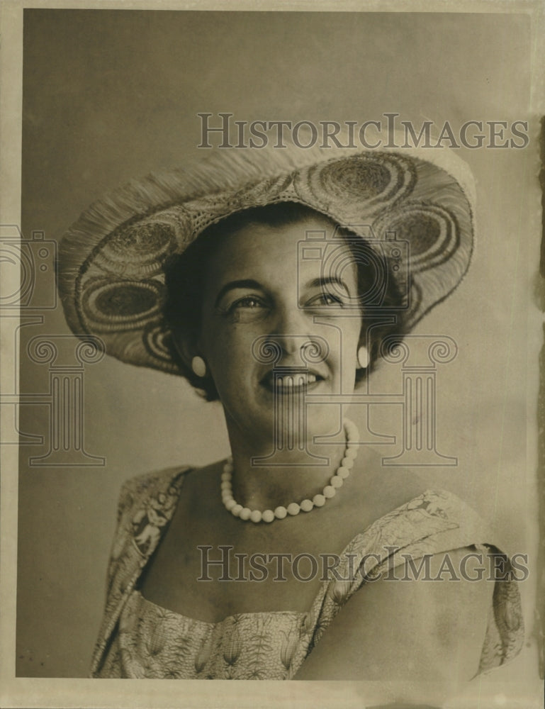 1957 Miss Betty May Wears Haitian Chapeau - Historic Images