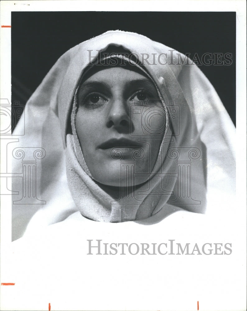 1985 Nancy Lee stars in Agnes of God  - Historic Images