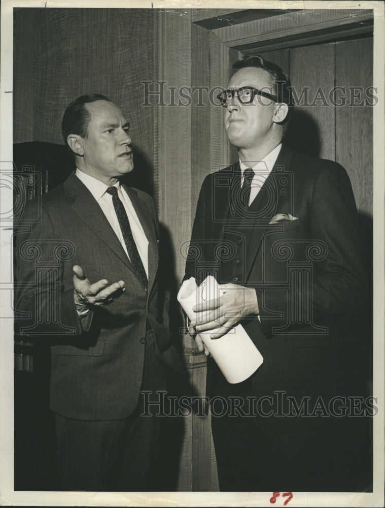 1965 Robert Reed and E.G. Marshall on "The Defenders" on CBS - Historic Images