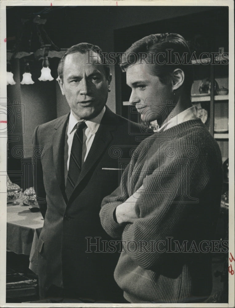1965 Tom Poston, E.G. Marshall on CBS' "The Defenders" - Historic Images