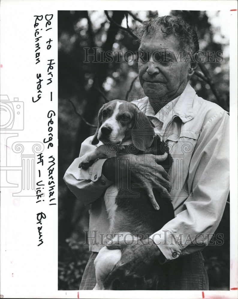 1983 George Marshall One Of Three Dogs Admits Holidays Lonely - Historic Images
