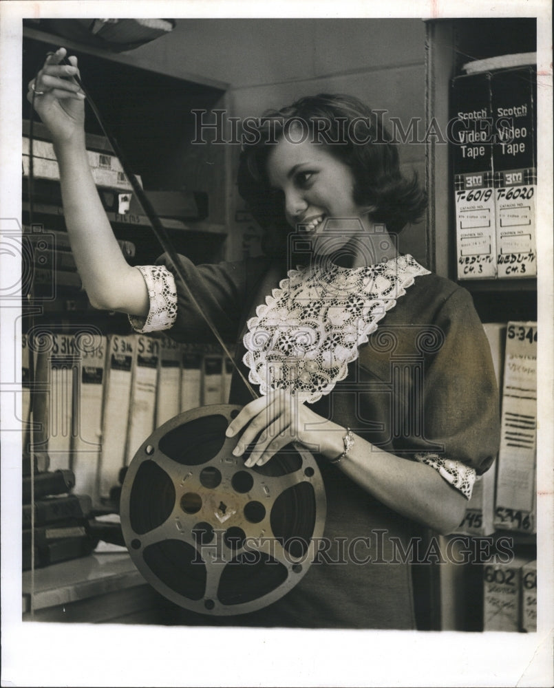 1965 Angie Mazzarisi Editor In Chief Literary Magazine  - Historic Images