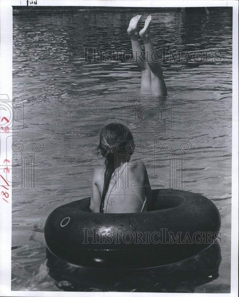 1981 Weeki Wachee River Alicia Hutchinson Dean Rasmussen - Historic Images