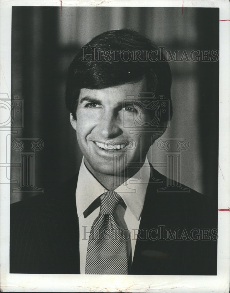 1970 George Hamilton  in "Paris 7000" - Historic Images