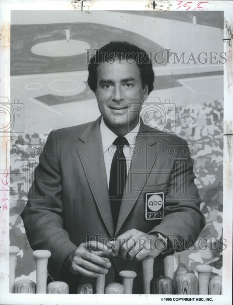 1985 Press Photo Al Michaels American television sportscaster. - Historic Images