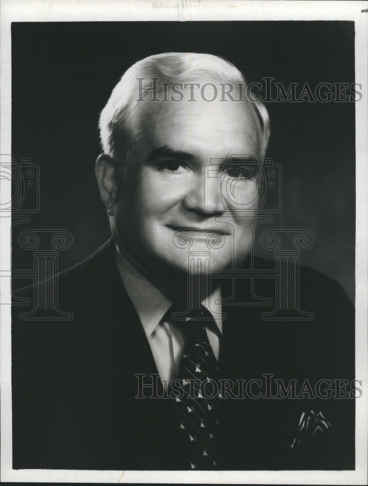 Bill Leonard, President of NBC  - Historic Images