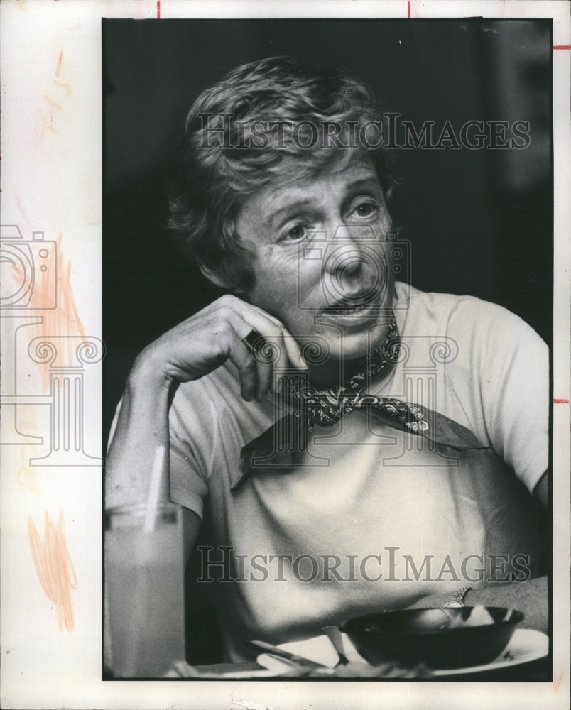 1975 Nancy Kulp gives interview  - Historic Images