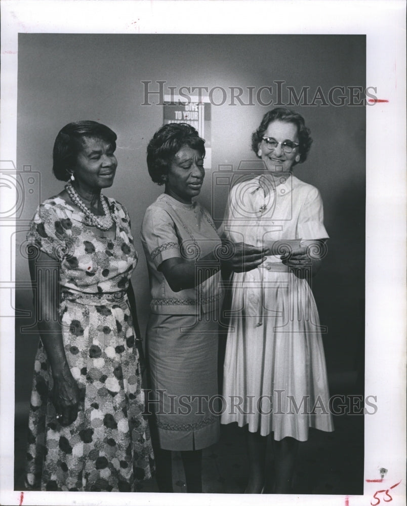 1954 Young Matron&#39;s Club Presents Check to Jessie Glines  - Historic Images