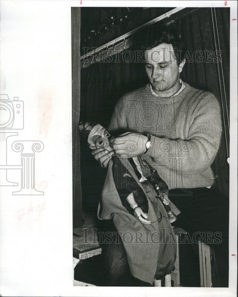 1966 Nicolo Marionettes Performer of Aladdin  - Historic Images