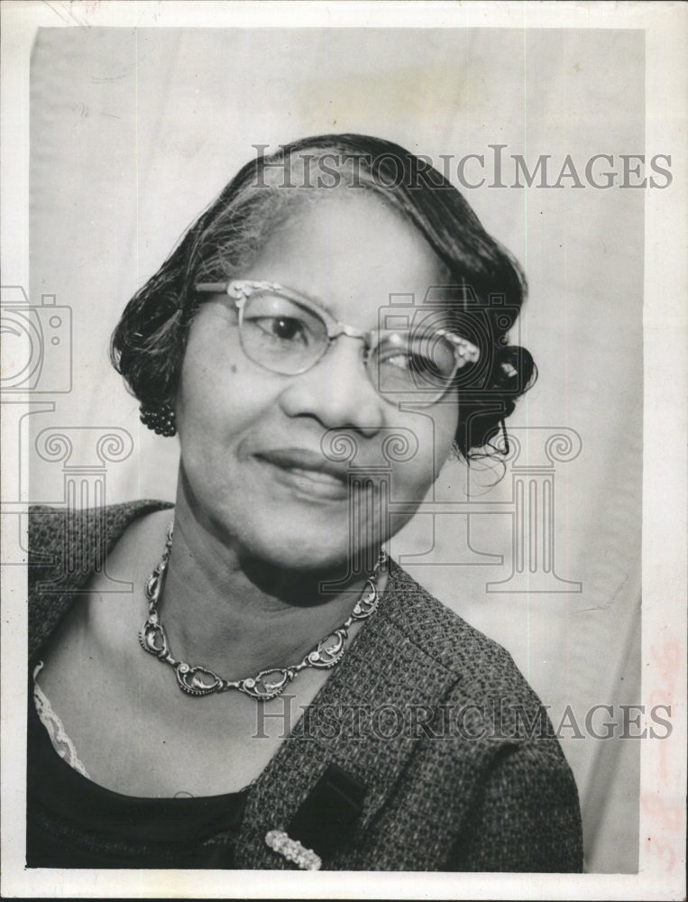 1957 Mrs. Logan, School Teacher - Historic Images