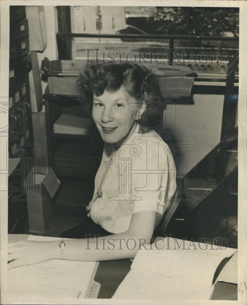 1949 Harriet Sylcox  - Historic Images