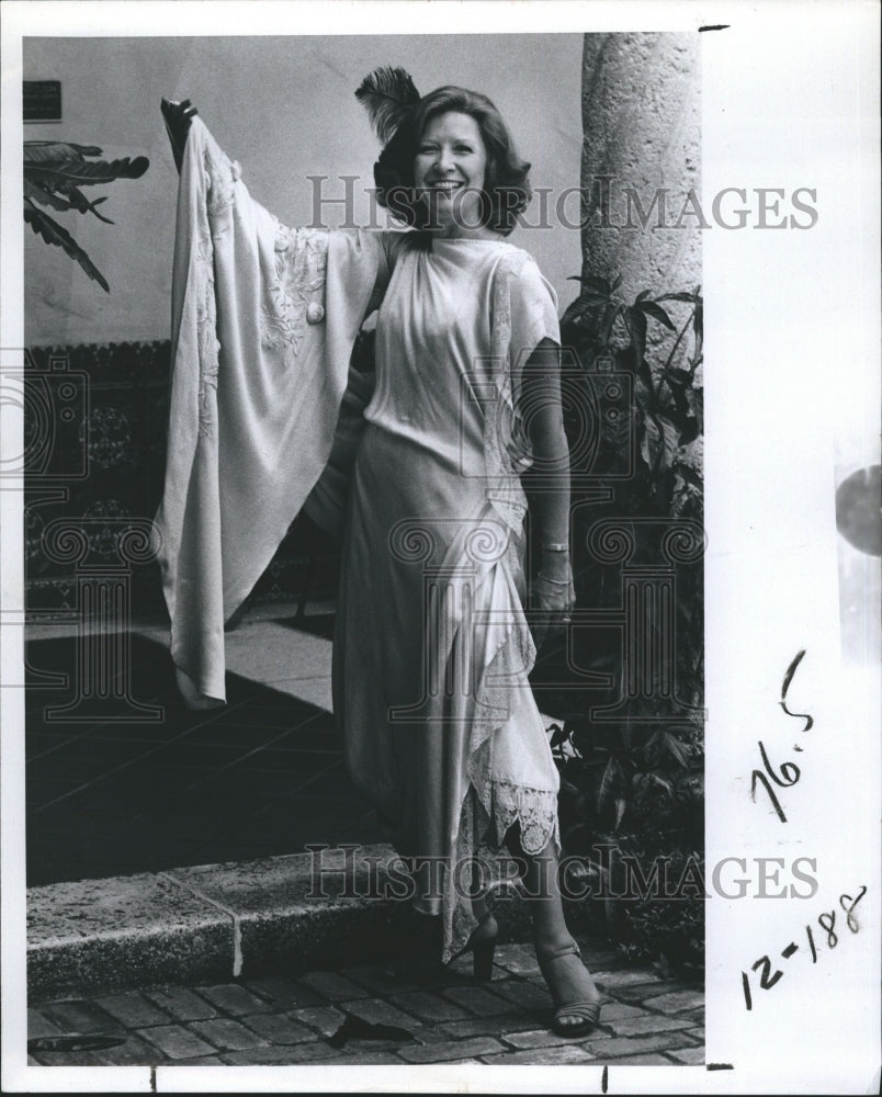 1978 Judie Taggart Models Clothing For History Of Fashion Exhibit - Historic Images