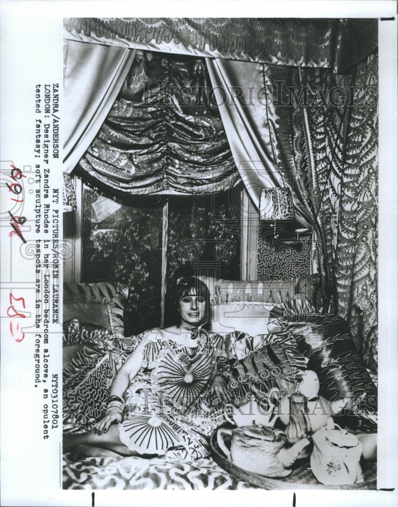 1978 Designer Zandra Rhodes London Bedroom - Historic Images