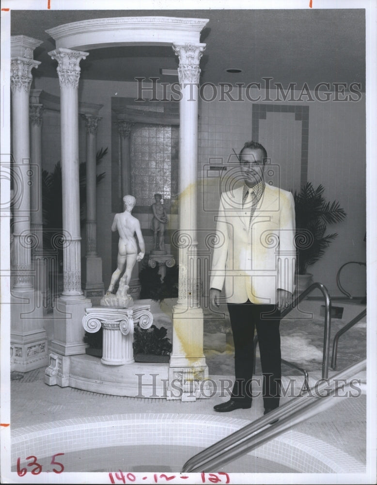 1972 Robert L. Rice Suit Tie European Health Spa Chain  - Historic Images