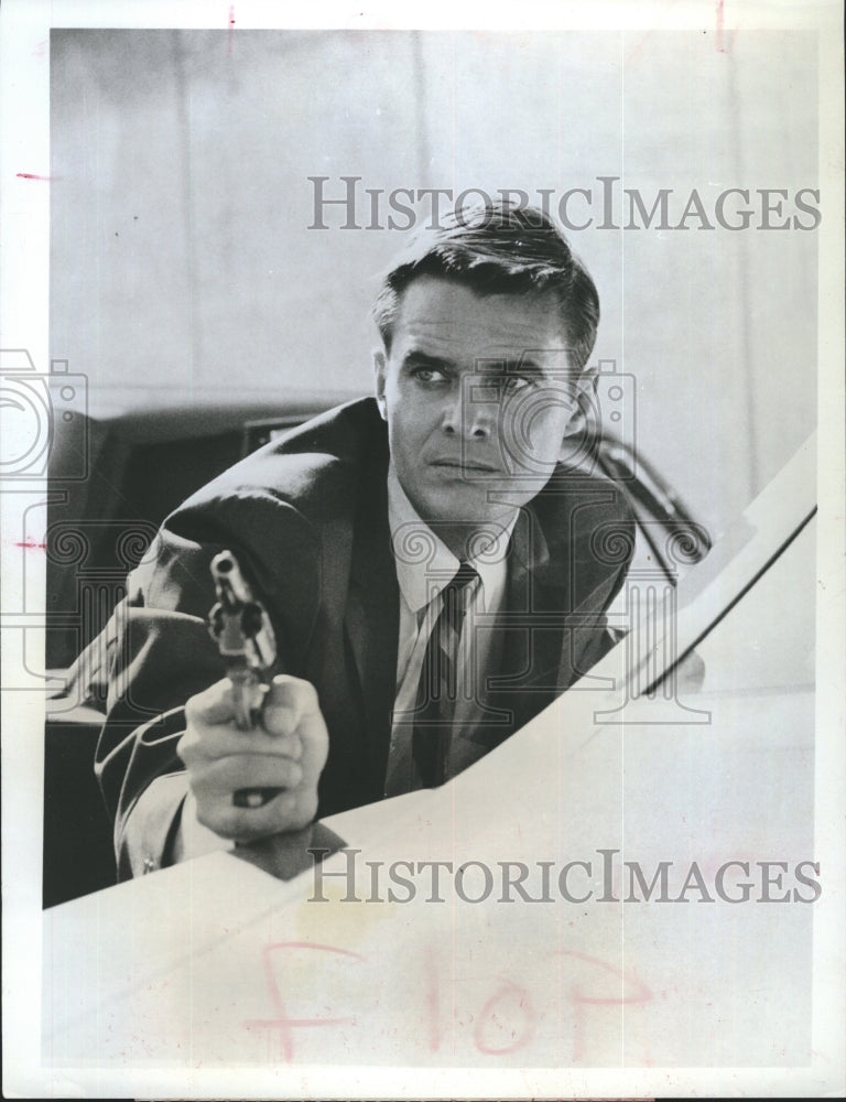 1967 William Reynolds in &quot;The FBI&quot; - Historic Images