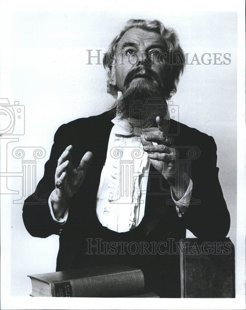 Emlyn Williams  - Historic Images