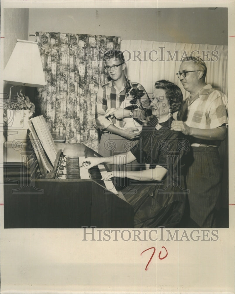 1957 H. H. Vogel and Family  - Historic Images