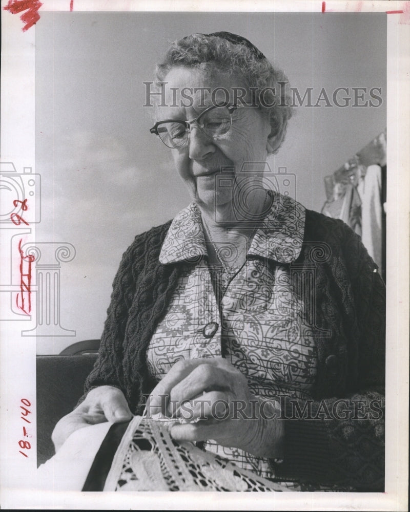 1967 Mrs Walter Voigt - Historic Images