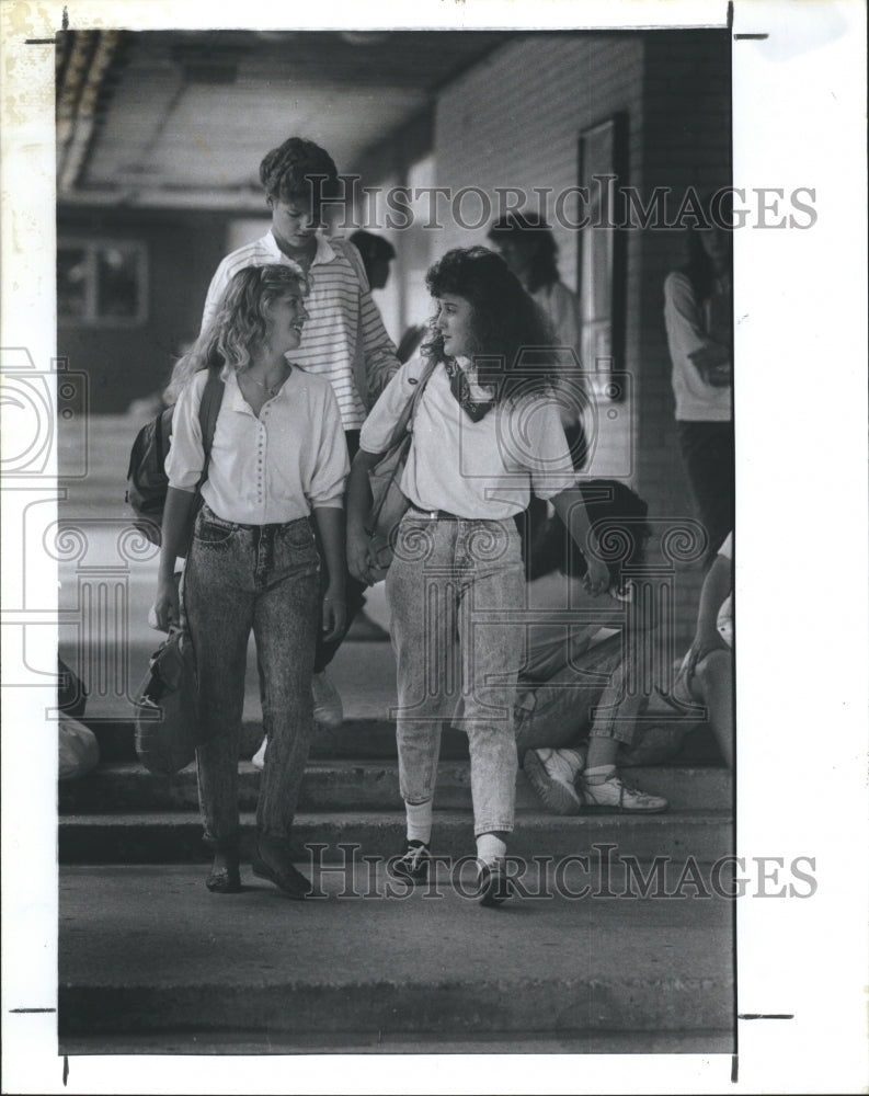 1988 getting ready for Homecoming Tracy Kara  - Historic Images