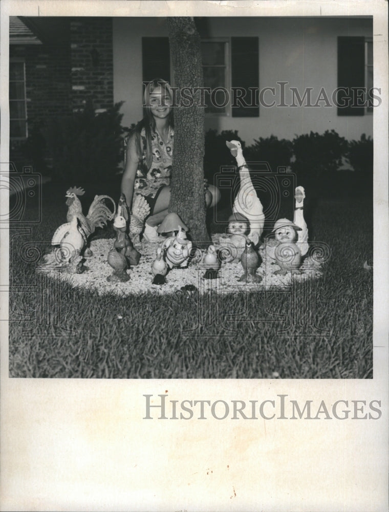 1974 Kathy Duzy and her Ceramic Menagerie - Historic Images