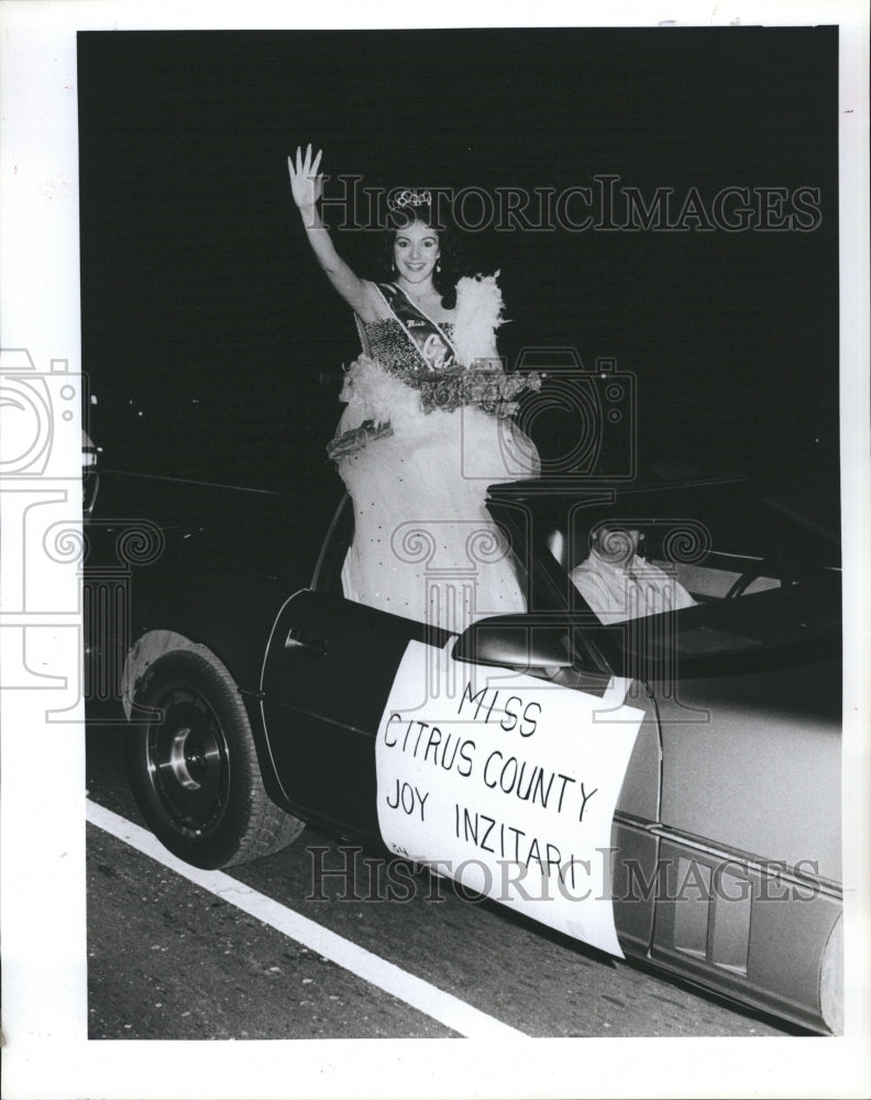 1983 Citrus Country Queen Joy Inzitari on Corvette car.  - Historic Images