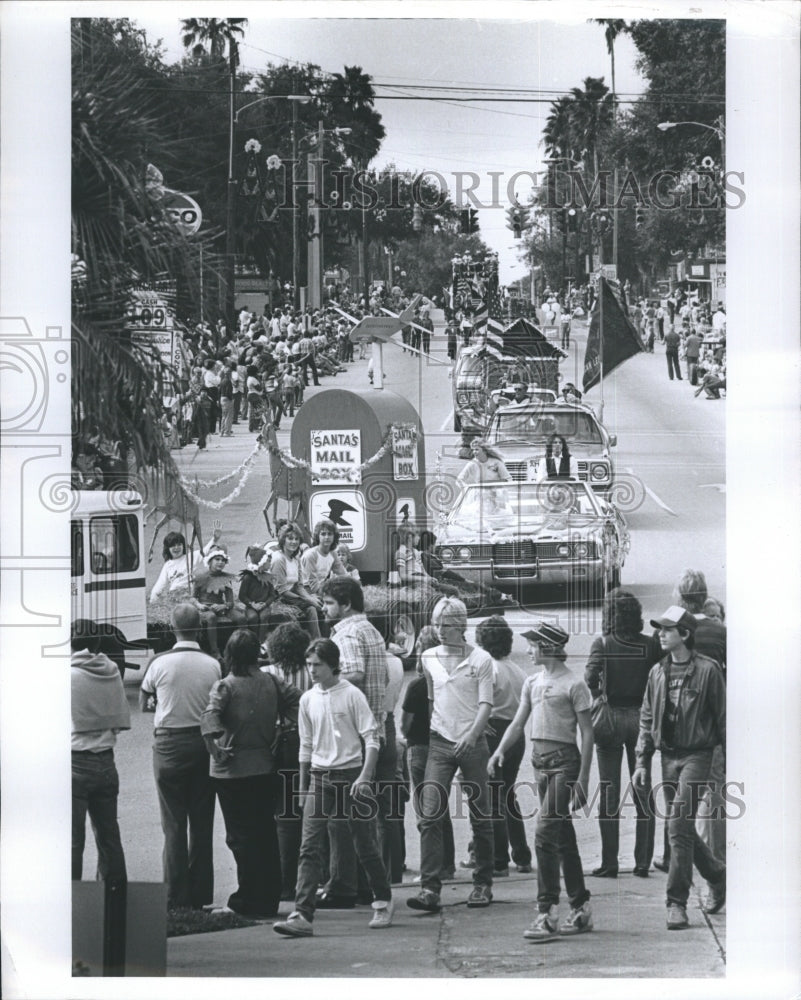 1983 Christmas Parades, FL Citrus County - Historic Images