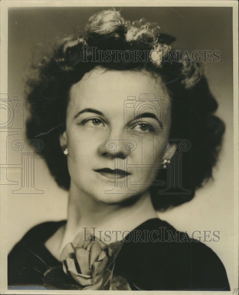 1950 Margaret Stern Pianist  - Historic Images