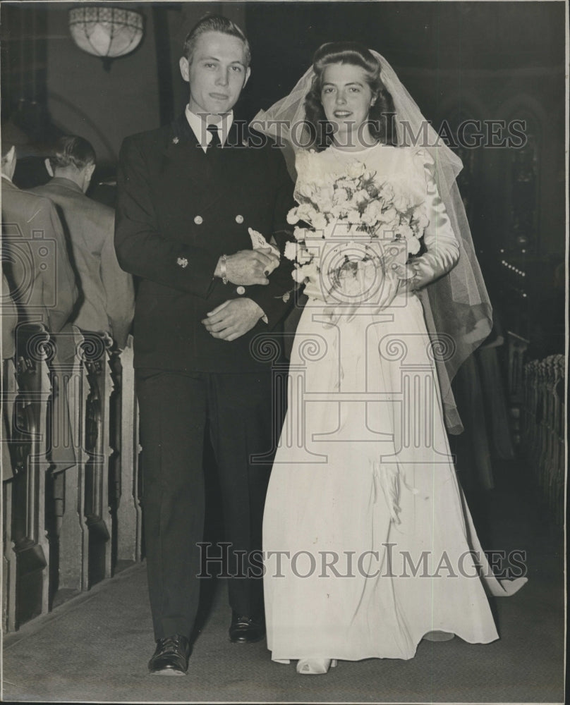 1945 Jacque Sidney Marries John A. Stewart  - Historic Images