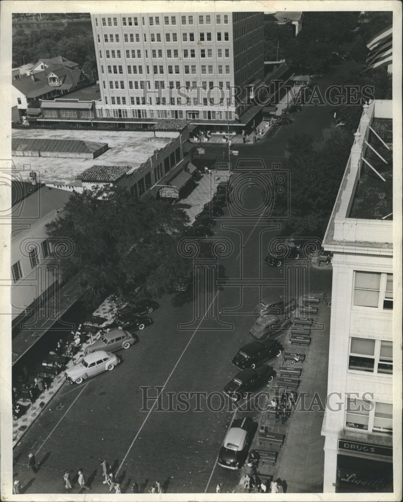 Sky view of how traffic looks on 4th Avenue at 11:00AM  - Historic Images