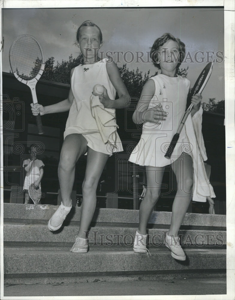 1964 Annual River Forest junior Open Tennis Tourn Laura Klann 11 and - Historic Images