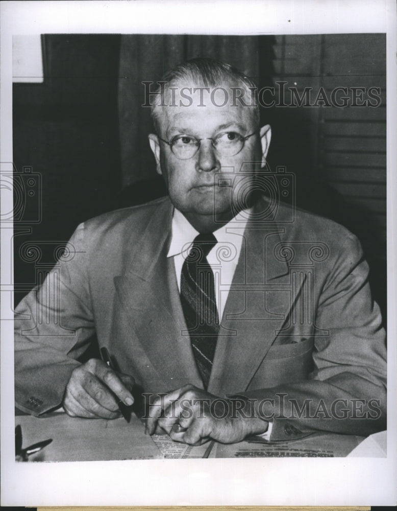 1951 Judge Ben Harrison dismisses anti - Historic Images