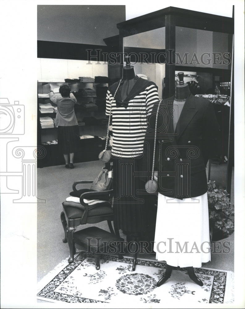 1990 Brooks Brothers&#39; clothing store  - Historic Images