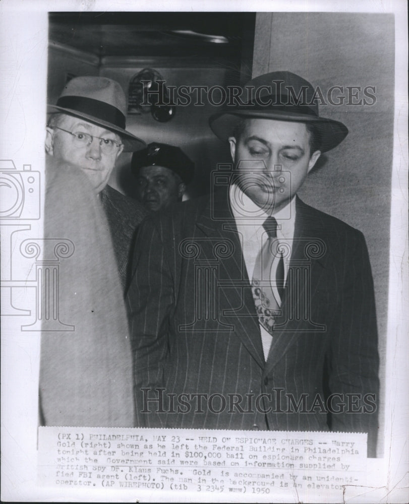 1950 Harry Gold Charged With Espionage Evidence From Dr. Klaus Fuchs - Historic Images