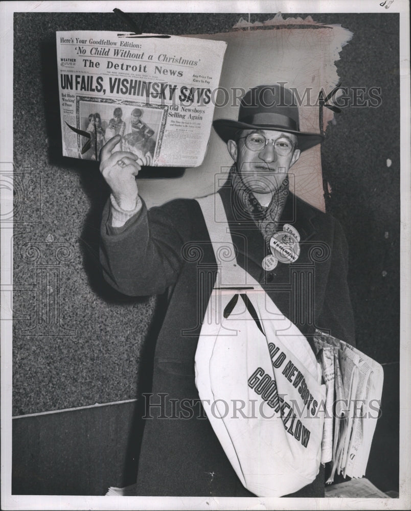 1948 Nathaniel Goldstick at the Guardian building - Historic Images