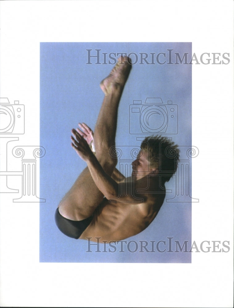 1992 Scott Donie, wins silver in 10 meter platform.  - Historic Images