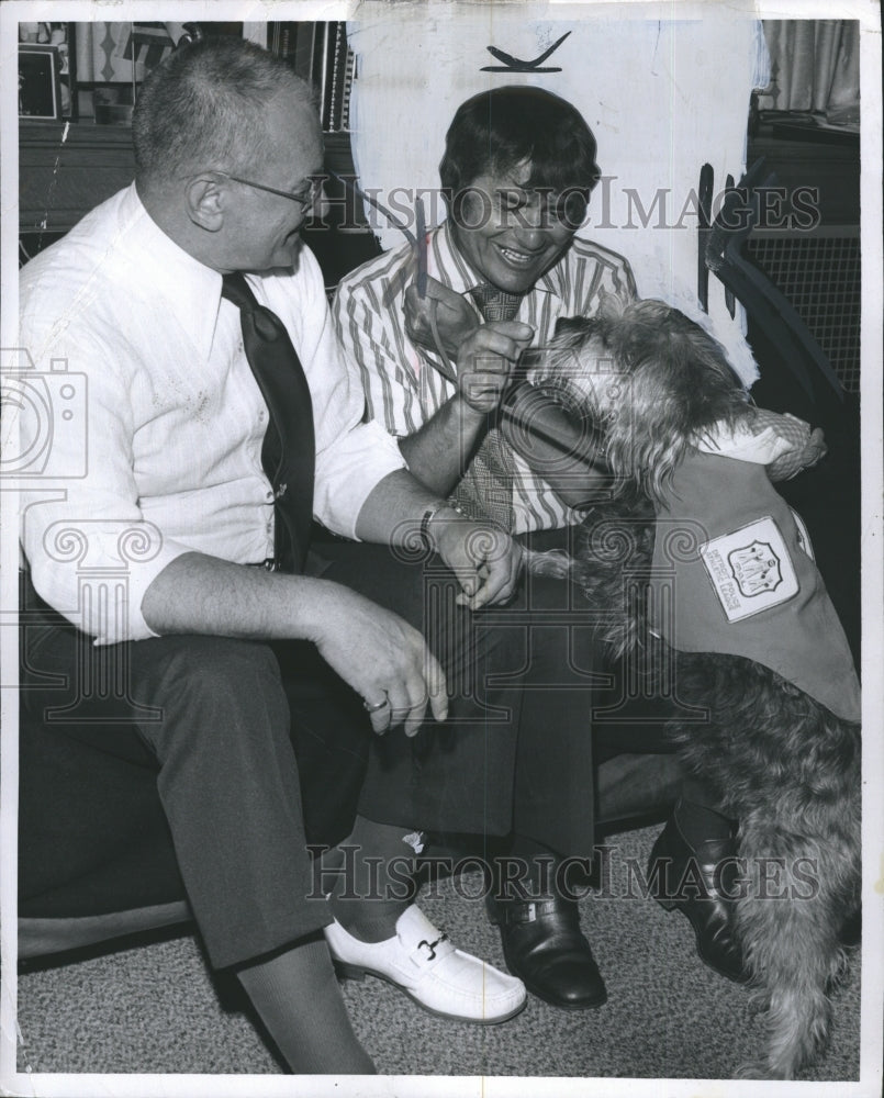 1973 Detroit News Columnist Charley Manos Plays With Police Dog - Historic Images