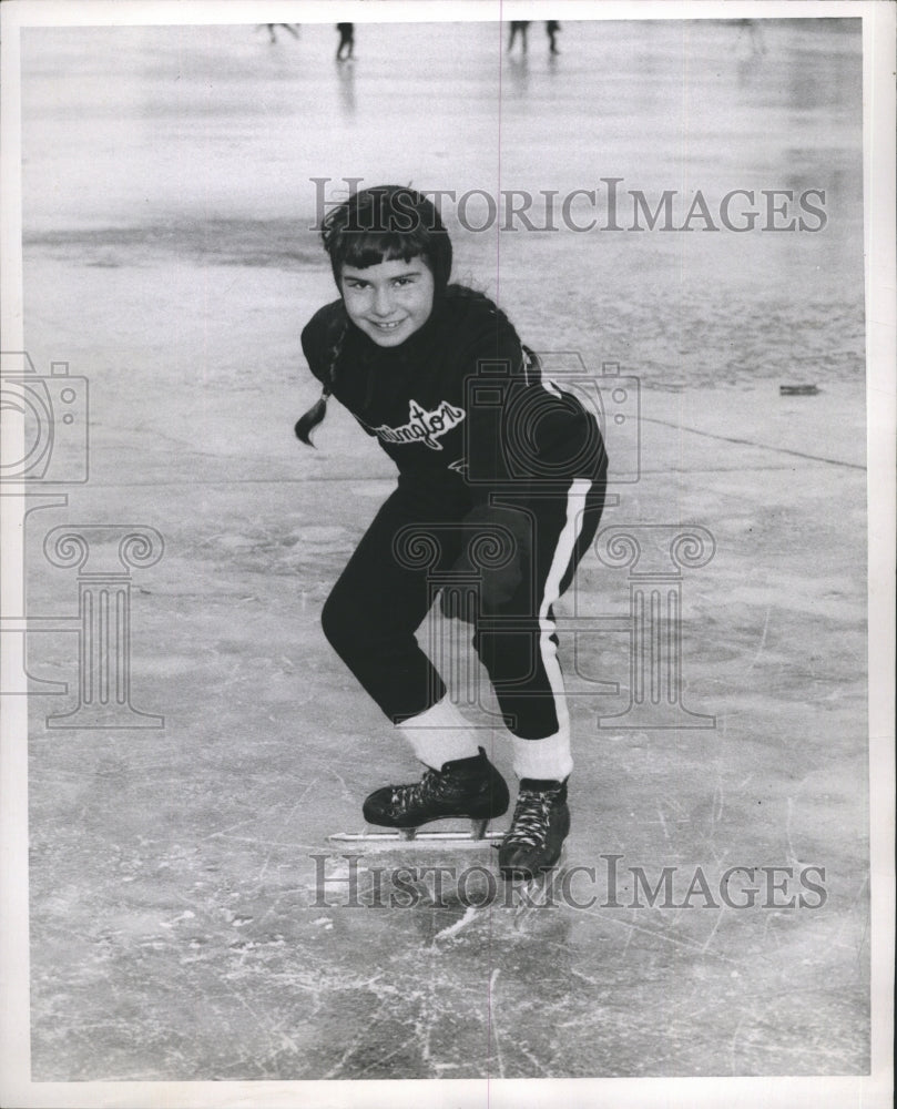 Nancy Weinberg, Skater.  - Historic Images