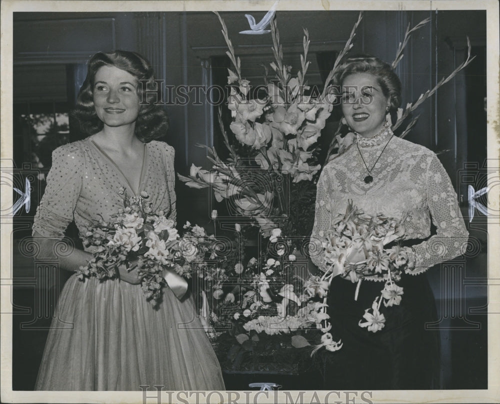 1941 Marty O'Brien and Socialite Mrs. O'Maley  - Historic Images