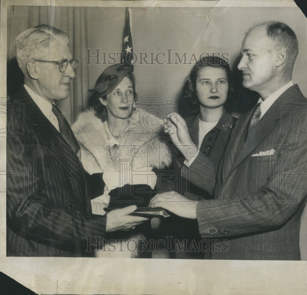 George F. Kennan,Raymond Muir, Mrs. Kennan & Grace Kennan - Historic Images