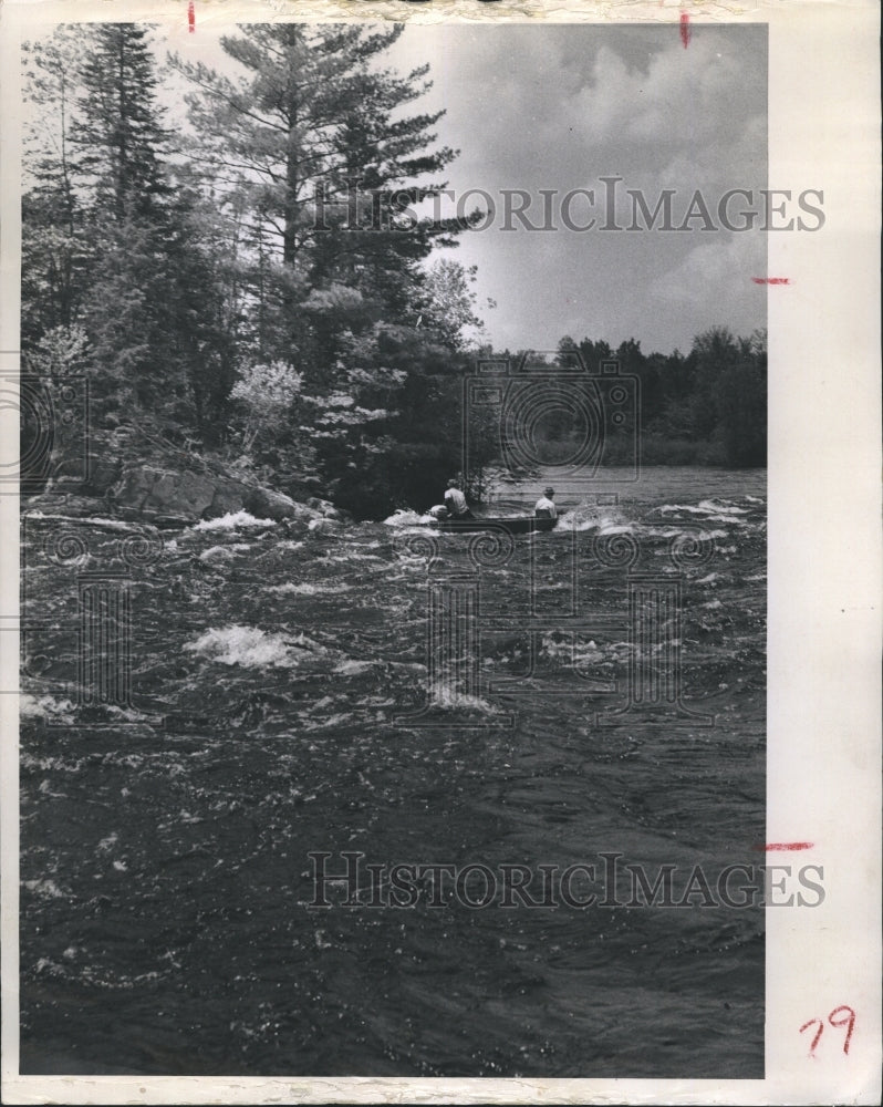 Press Photo Canoe Boat in River. - Historic Images