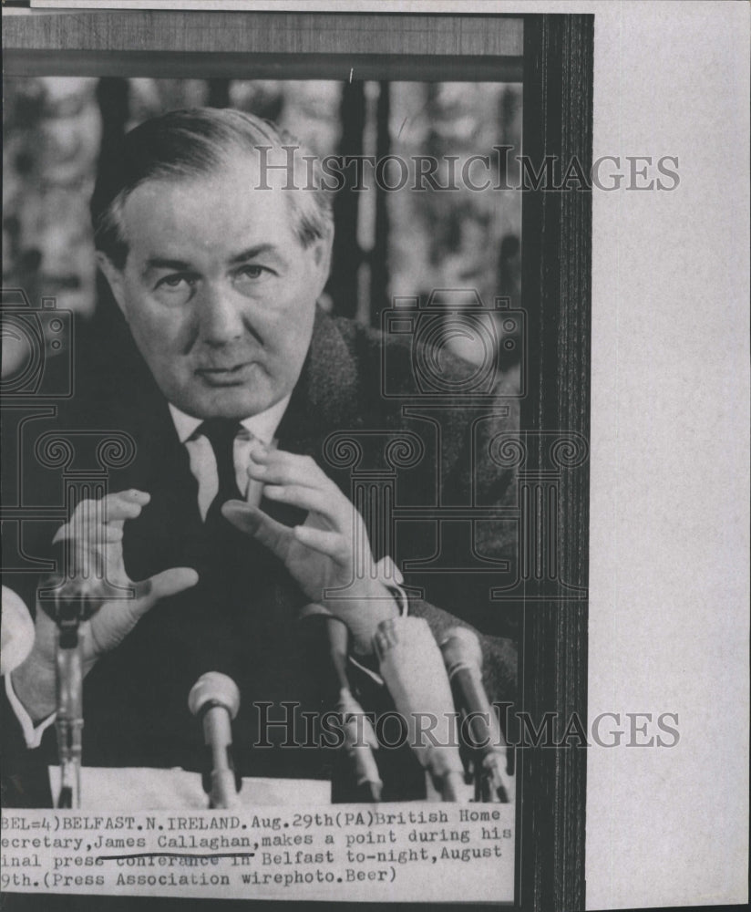 Press Photo British Secretary, James Callaghan At Press Conference In Belfast - Historic Images