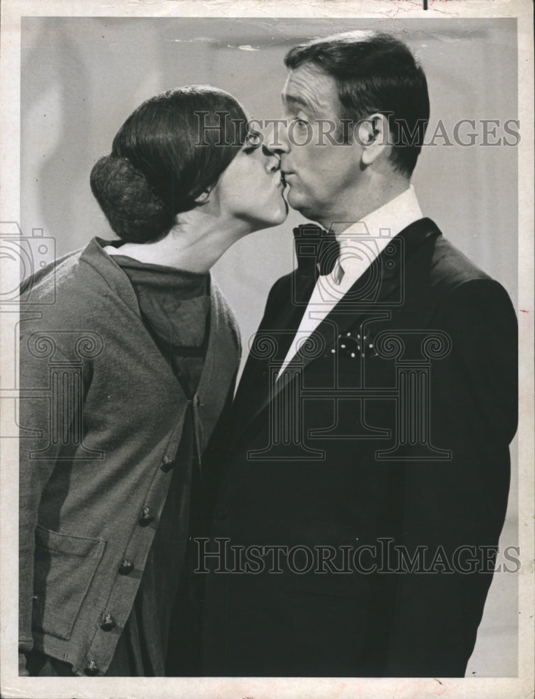 1968 Comedian Actress Ruth Buzzi and Actor Dick Martin.  - Historic Images