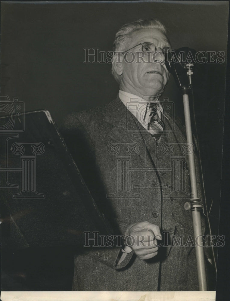 1944 E.P. Martin candidate for the office state attorney general. - Historic Images