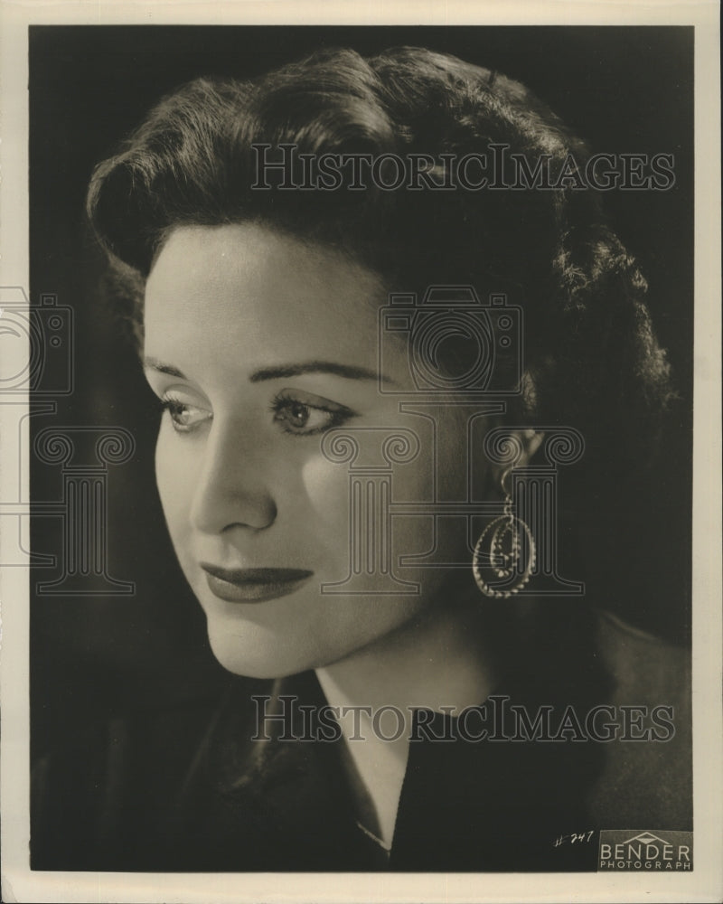 Press Photo Operatic Mezzo-Soprano Nan Merriman - RSH70671 - Historic Images