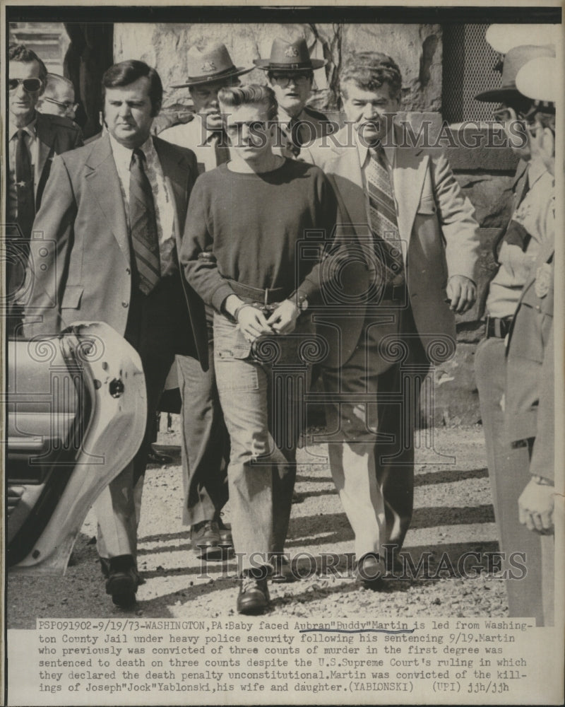 1973 Auburn &quot;Buddy&quot;Martin led from Washington Country Jail. - Historic Images