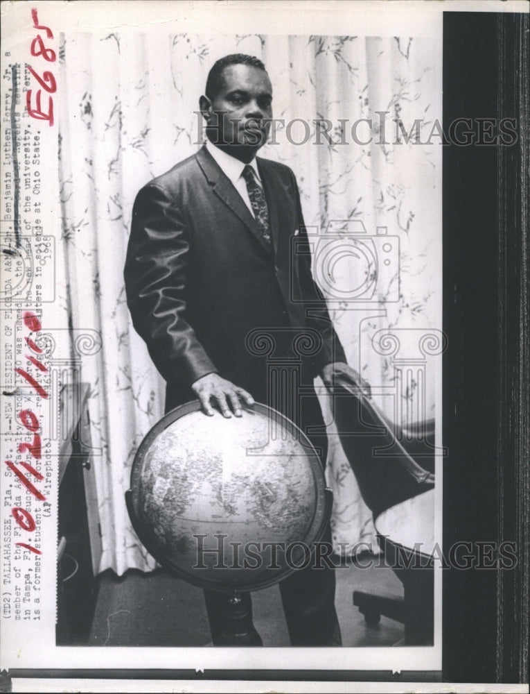 1968 Dr. Benjamin Luther Perry Jr., new President of Florida A&M - Historic Images