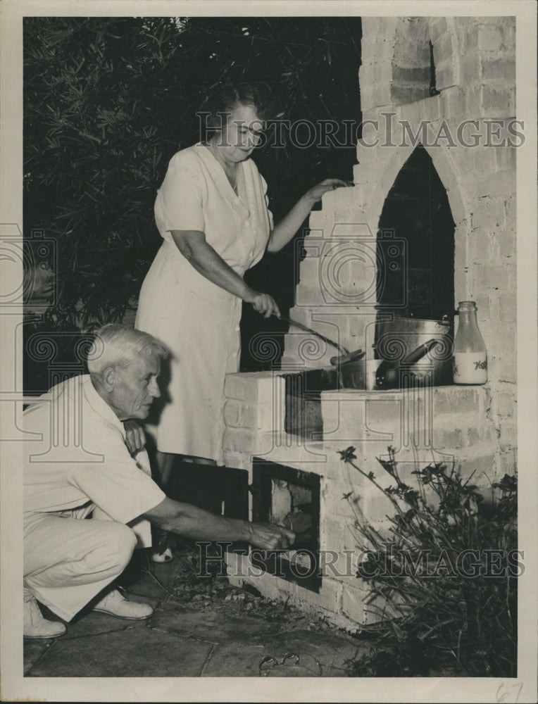 1947 Col. and Mrs. William N. Hughes Jr.  - Historic Images