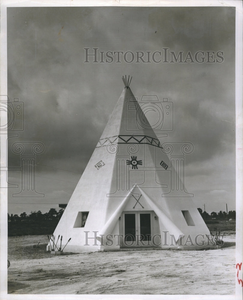 1956 Wigwam Teepee Gulf Coast Highway Souvenir Jewelry Shop - Historic Images