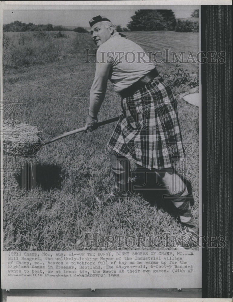 1968 Mayor of the Industrial village of Champ, mo  - Historic Images