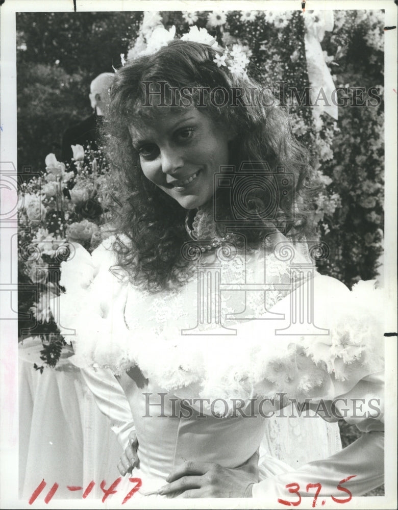 1980 Actress Lesley Ann Warren in "Beulah Land" NBC TV  - Historic Images